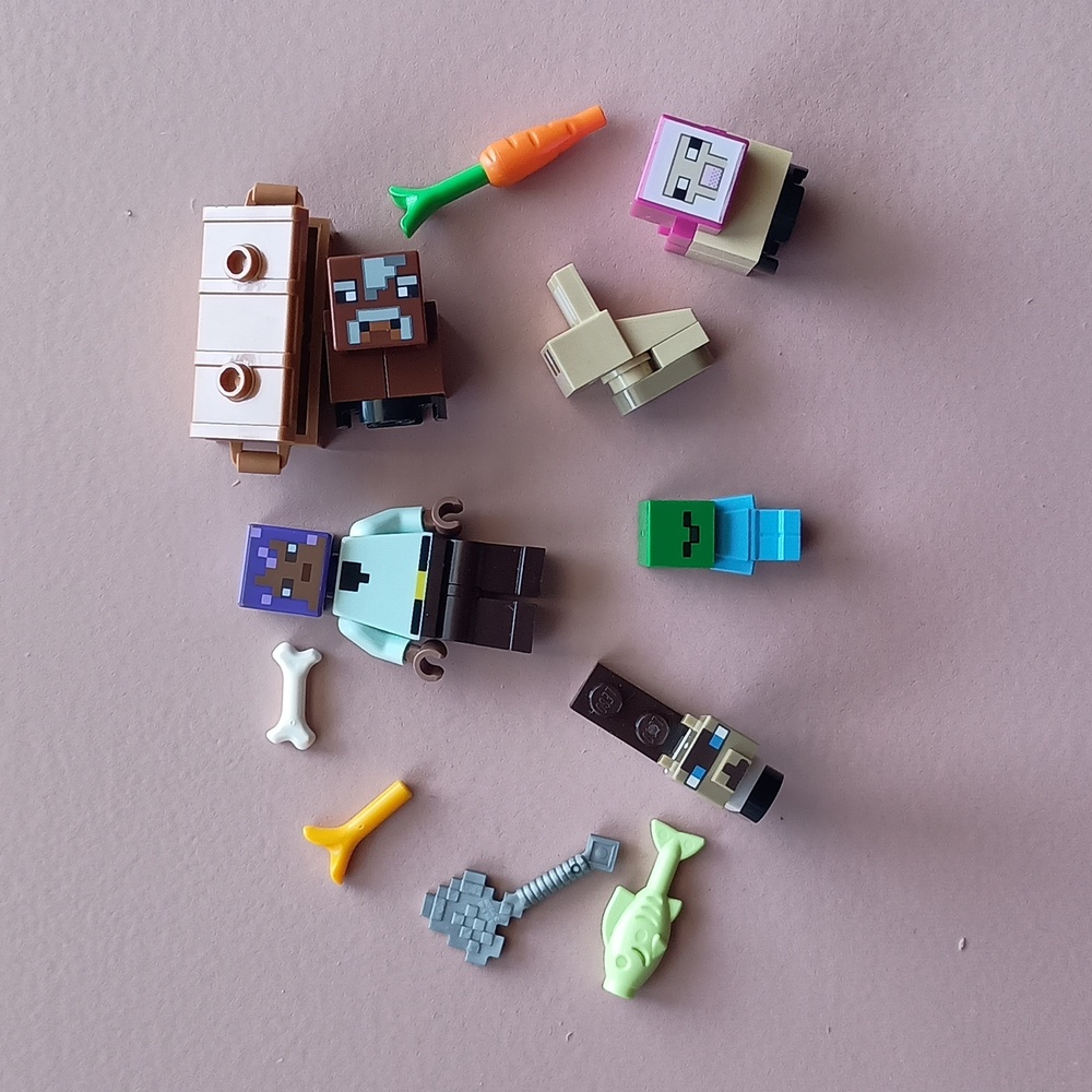 Lego Set Minecraft - Picture 3 of 8